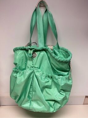 Lululemon Athletica Mint Green Gathered Drawstring Tote